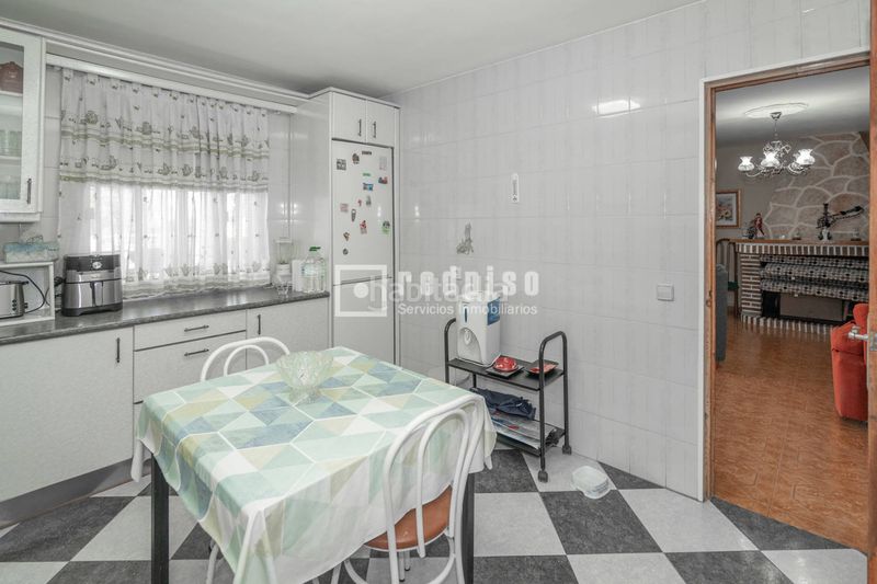 Foto da6d5852-7b04-48c1-bcbd-5a0ed5104ed5. Xalet amb calefacció aparcament piscina a Palomeque
