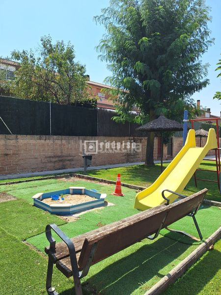 Foto a625d325-9545-4787-8ac1-72f3e6da541d. Xalet amb calefacció aparcament piscina a La Cárcaba-El Encinar-Montemolinos Arroyomolinos