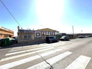 Local Comercial  Sauce. Se ofrece barrestaurante en fuenlabrada