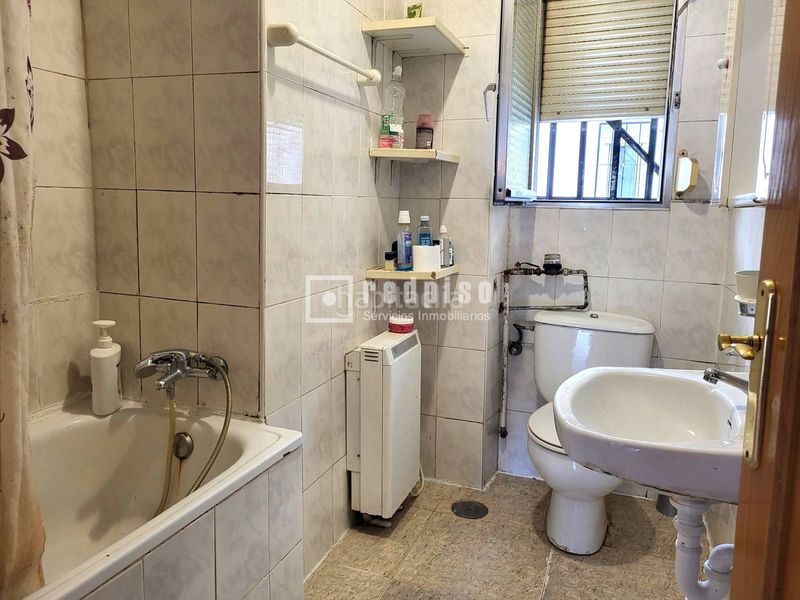 Foto 336b41c4-af7e-47a2-b399-1b7d91395875. Pis amb calefacció a Vista Alegre Madrid