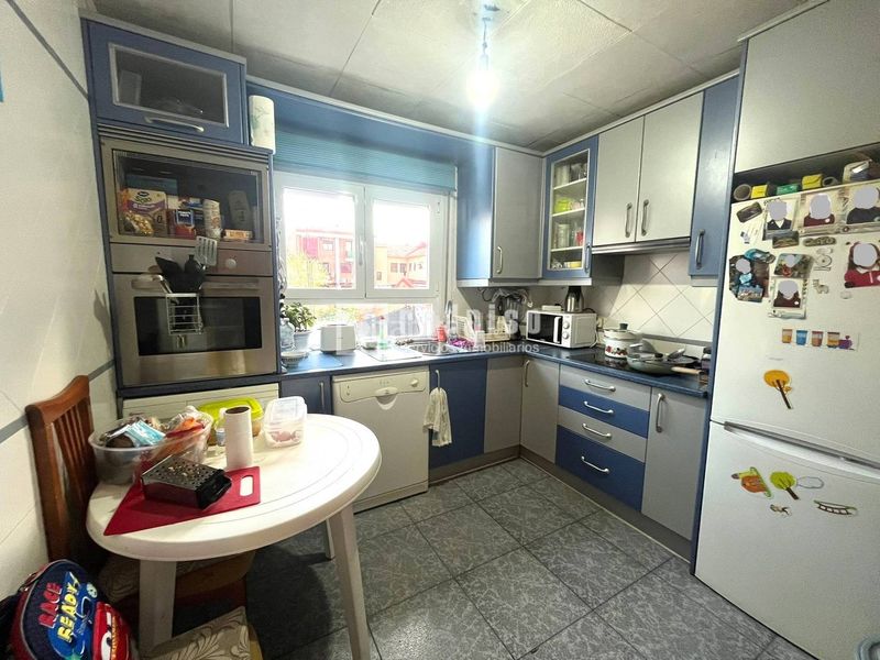 Foto 39f7336f-208a-4f58-884b-bd68f1699c68. Pis amb calefacció a Vista Alegre Madrid