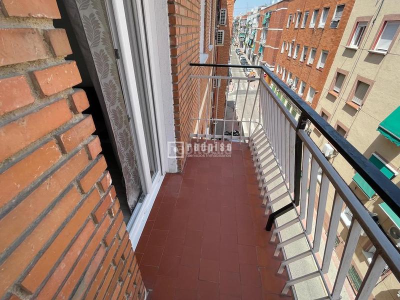 Foto 0da57e28-9d84-4bc8-b791-f13cfcf790db. Piso redpiso zona oporto tiene en venta tu nuevo hogar! en Madrid