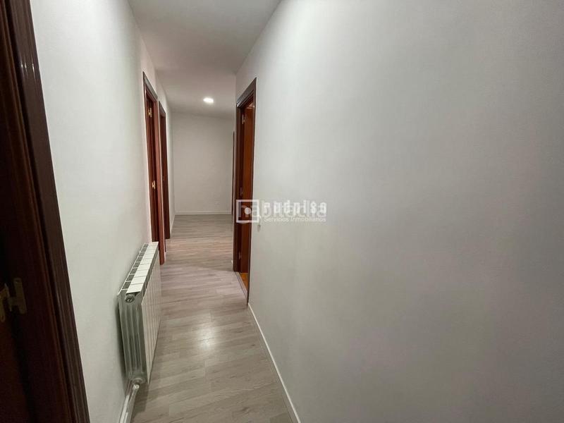 Foto 2adb34f8-c51e-428f-9ad7-a04deaa39786. Piso redpiso zona oporto tiene en venta tu nuevo hogar! en Madrid