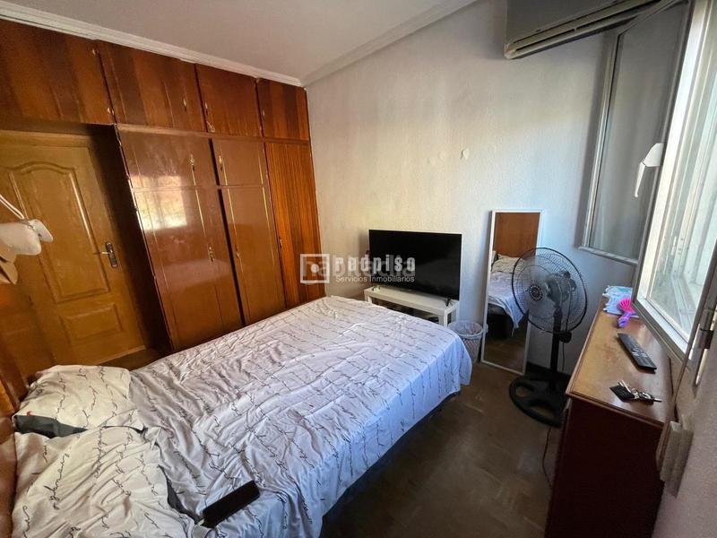 Foto d379b32d-0c8a-4997-a4c8-99eb1f6c557e. Piso gran oportunidad para inversores! en Abrantes Madrid