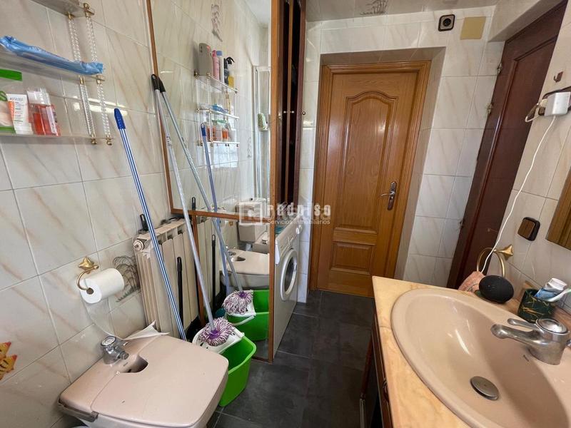 Foto fce88697-0a30-48c8-8ac5-e09c3a7e9209. Piso gran oportunidad para inversores! en Abrantes Madrid