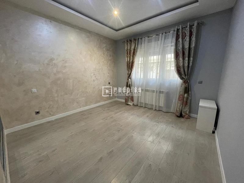 Foto 123464d4-0afa-4ecf-9f4d-0478b8e5ee23. Flat with heating in Abrantes Madrid