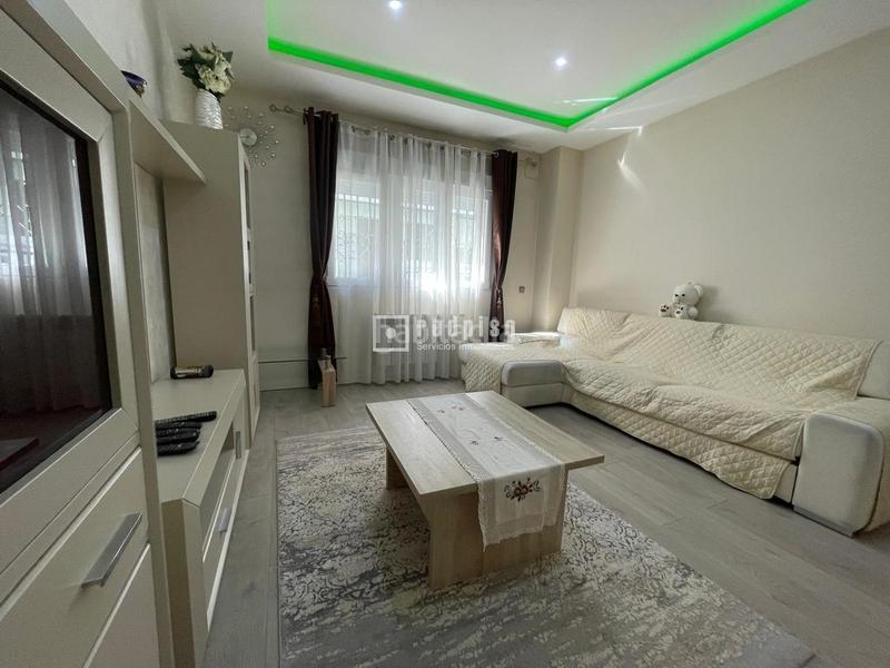 Foto 7e91b2ed-36c6-4a75-8a94-ff376c6619f2. Flat with heating in Abrantes Madrid