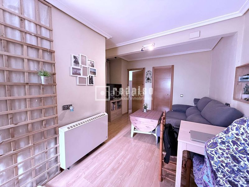 Foto 4bec4737-0daf-4fba-bc9a-960650595497. Piso en Abrantes Madrid