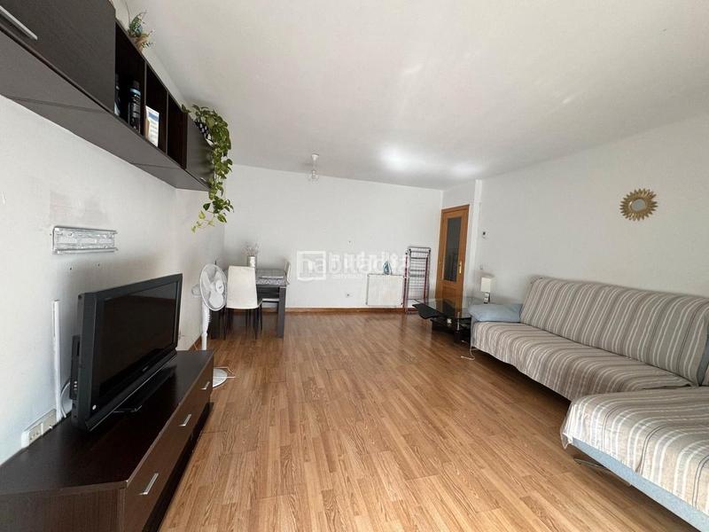 Foto 3e5163bb-1909-4070-9018-d8e71f5e9e08. Etagenwohnung mit heizung pool in Abrantes Madrid