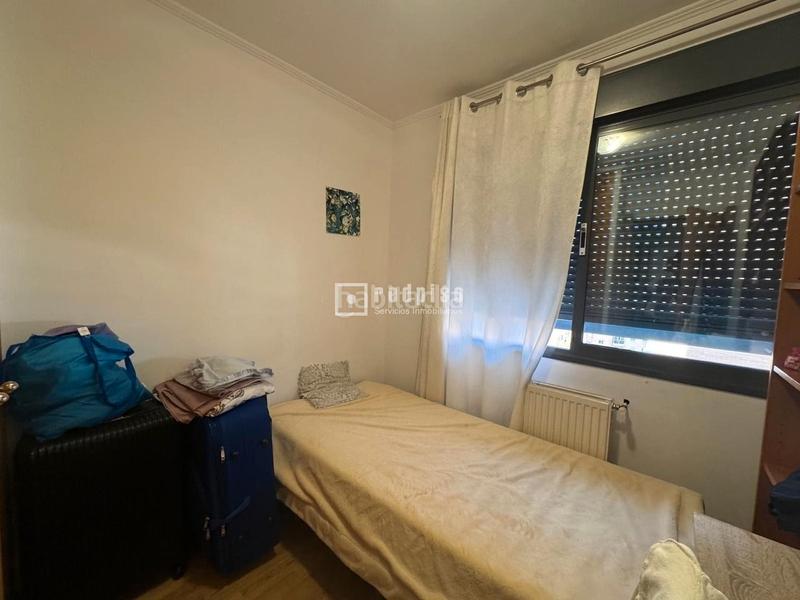 Foto 07a8a795-4634-42c7-b74f-abe1f825f864. Flat with heating pool in Abrantes Madrid