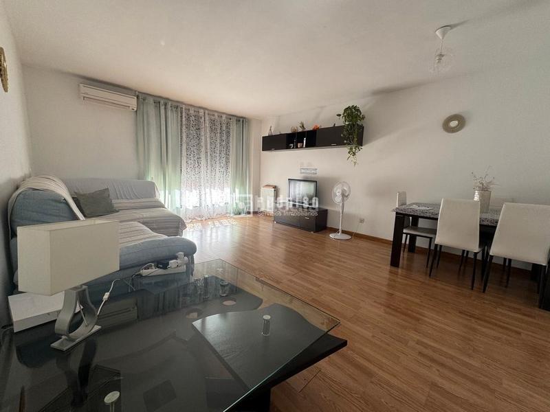 Foto 3e78ddd1-9d35-41aa-8208-5be19eddd9a4. Flat with heating pool in Abrantes Madrid