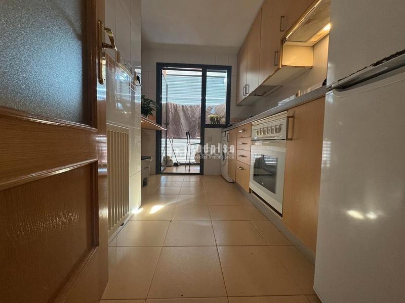 Foto 5f33b563-5d59-4322-af8f-270980cb7180. Flat with heating pool in Abrantes Madrid