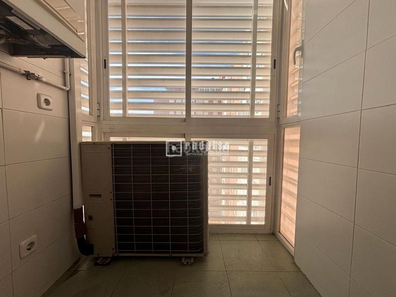 Foto aeb8bfd8-efb7-43a1-ad23-ad47e2dd09b1. Etagenwohnung mit heizung parking pool in Abrantes Madrid