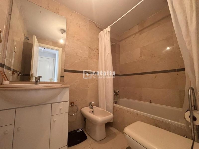 Foto fee27aa7-6c70-48b1-83d7-77edf5b273af. Etagenwohnung mit heizung parking pool in Abrantes Madrid