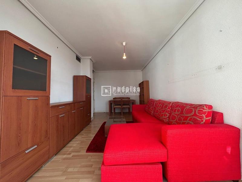 Foto 2e9253f9-7011-4de8-a789-ee158dbe16de. Flat with heating parking pool in Abrantes Madrid