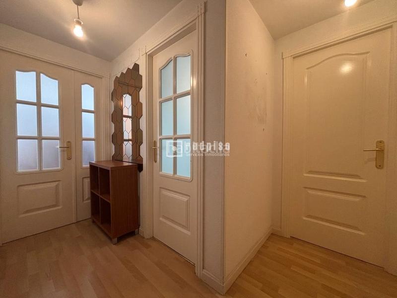 Foto 75fe9e24-3d06-4c55-b54e-2f563df73dae. Flat with heating parking pool in Abrantes Madrid