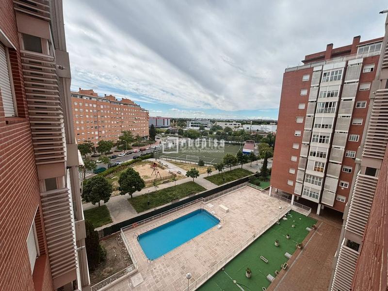 Foto 5e93d7c5-9533-4cc9-a3ce-7acadb128a0a. Pis amb calefacció aparcament piscina a Abrantes Madrid