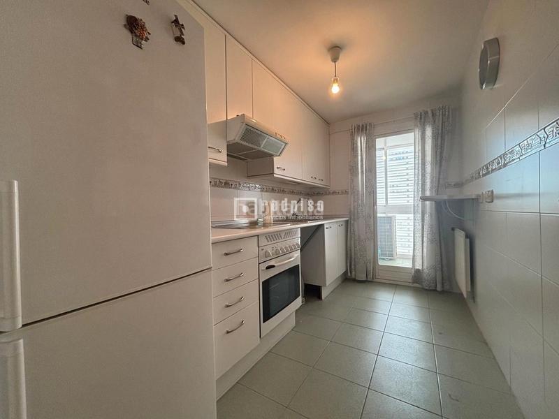 Foto 93cd9bc9-3d66-4044-9fc1-c339e52d5012. Piso en Abrantes Madrid