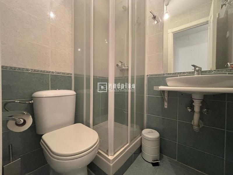 Foto b8480a33-b56e-41cb-80ec-31c6cf19a143. Piso en Abrantes Madrid