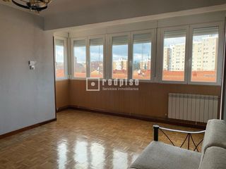 Etagenwohnung  De vulcano. Vivienda en plaza vulcano