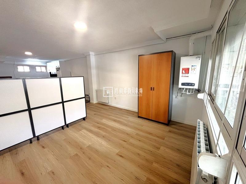 Foto 74abc695-6db4-4717-843b-ab89cd11a9e5. Loft en c alcala con plaza de garaje en Simancas Madrid