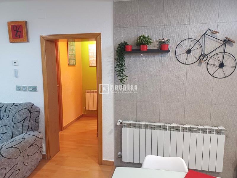 Foto 0f8107ab-96ab-4f23-8362-8bc9221385f6. Piso excelente estado para entrar a vivir en Simancas Madrid
