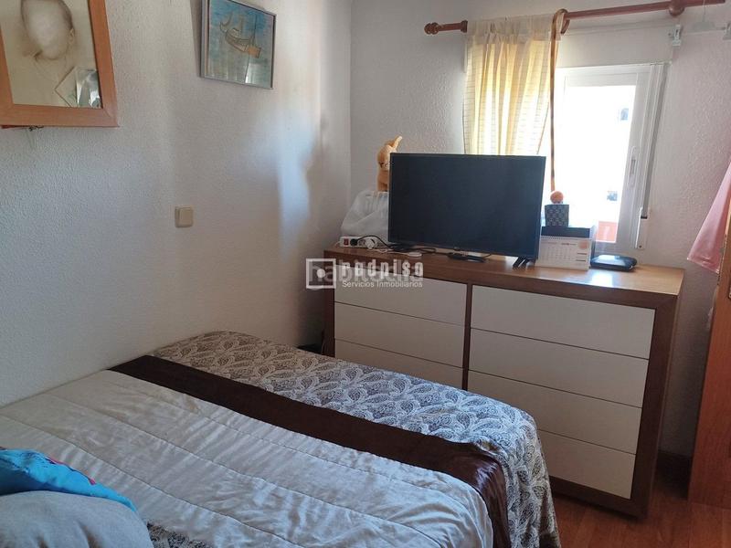 Foto a6d1a32c-bded-41ad-924f-18f5c27914ae. Pis a Simancas Madrid