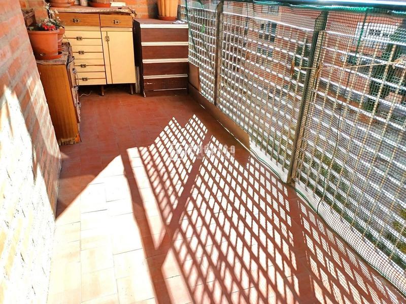 Foto 4edb5dd9-56c7-44a0-8200-1c2df707ce3a. Appartement avec chauffage dans Simancas Madrid