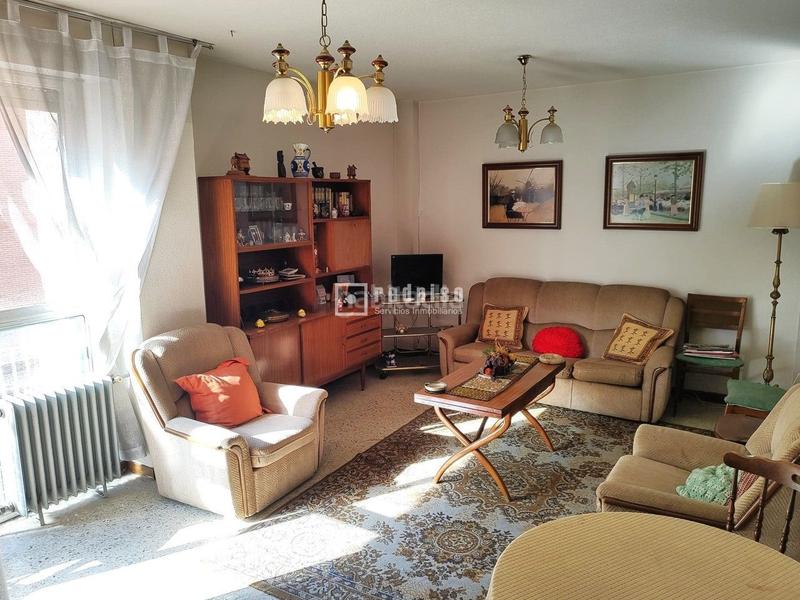 Foto 9cc04cb8-3111-4dc7-a7a5-e02b0a805db0. Appartement avec chauffage dans Simancas Madrid