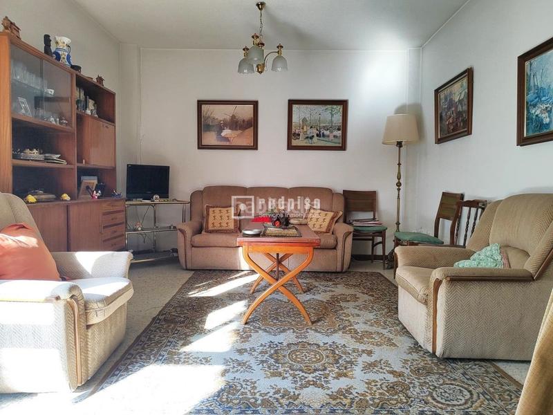 Foto a72a1a8a-2d78-4589-abbe-20700eae372c. Appartement avec chauffage dans Simancas Madrid