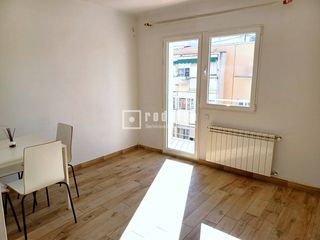 Pis  De zúmel. Con terraza abierta