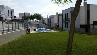 Lloguer Casa aparellada a El Rompido. Adosada, piscina, jardines