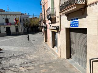 Location Local commercial à Carrer de l'església 7. Inmobiliaria sasi alquila un estupendo local en el centro