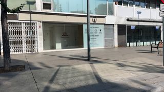 Business premise in Estació de França. Local luminoso, amplio y muy comercial en el centro