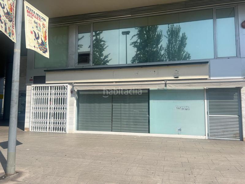 Foto e8c4a1b3-ce49-4239-8c10-224bc90b556d. Local comercial a Estació de França Mollet del Vallès
