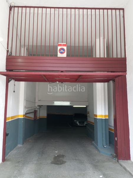 Foto 80abbd89-a856-4df0-968b-5d67be6113f7. Parking voiture dans Col·legis Nous Mollet del Vallès