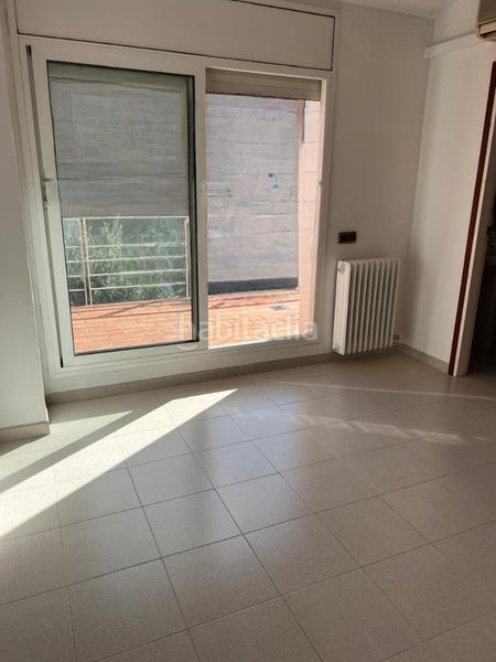 Foto 37465601-5e43-4219-a4b5-53d298712e33. Casa adossada amb xemeneia calefacció aparcament a Mollet del Vallès