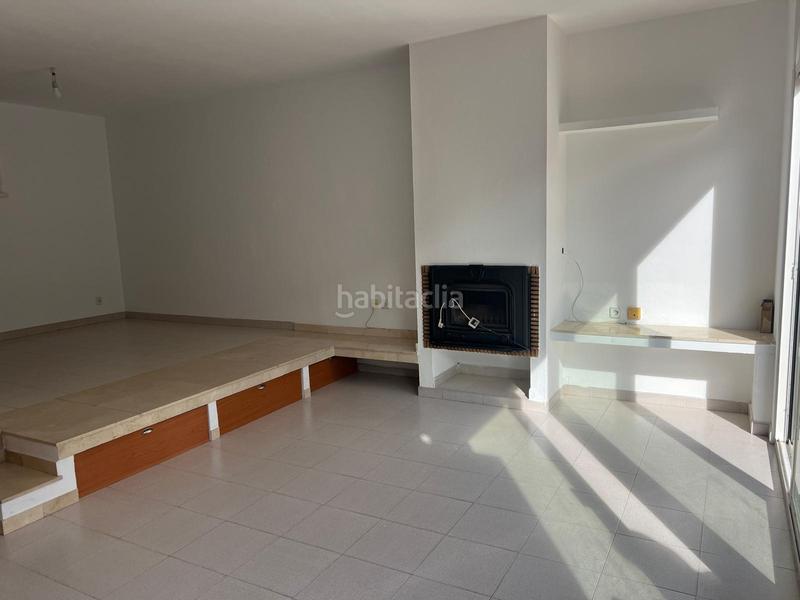 Foto 3f6df00d-2dac-473a-8f67-d6e061f61a4c. Casa adossada amb xemeneia calefacció aparcament a Mollet del Vallès