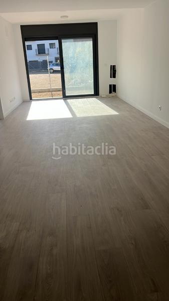 Foto f5b79f89-fca5-402f-a5f3-6d4c0df27bb5. Lloguer planta baixa a Martorelles