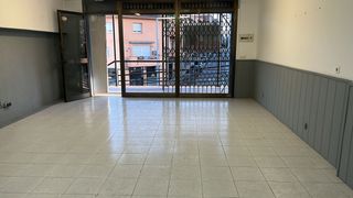Business premise in Parets del Vallès. Local comercial en galerias comerciales