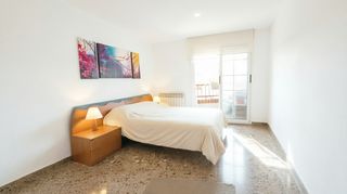 Flat in Col·legis Nous. Piso 4 hab  centro ascensor
