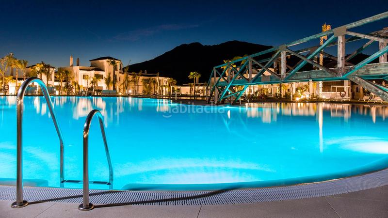 Foto 9556c5da-6003-4553-be2a-9610ce8c8119. Dúplex amb aparcament piscina a altos de Estepona Estepona