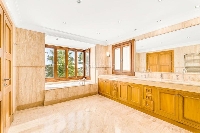 Foto 76c8ff49-d3c5-4224-9393-873cda28d6cb. House with heating parking pool in El Paraíso Benahavís