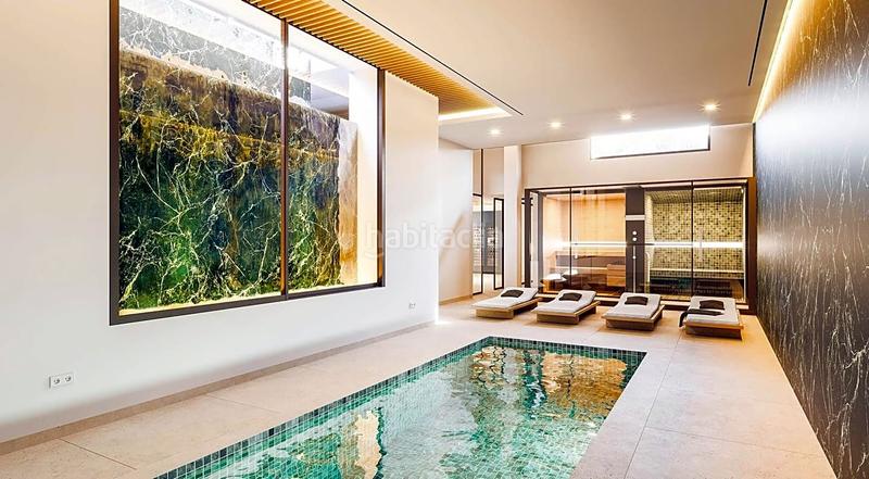 Foto ef11e073-8d87-4ce8-a8f8-f42edf12a39c. House with heating parking pool in La Dama de Noche - La Alzambra Marbella