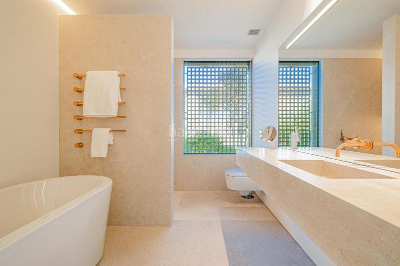 Foto 9c0ecbcd-71cc-4b2b-a426-474f85805a9c. Casa amb aparcament piscina a Casares golf - Casares del sol Casares