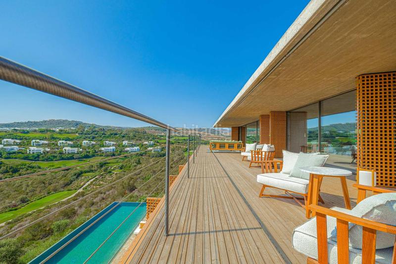 Foto acb73d33-af61-459a-af46-3d530454f661. Casa amb aparcament piscina a Casares golf - Casares del sol Casares