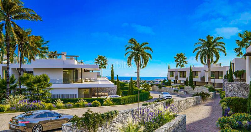 Foto 83c976e1-b73f-4871-8059-882ff9d1f3fe. Reihenhaus mit heizung parking pool in bahía de Marbella Marbella