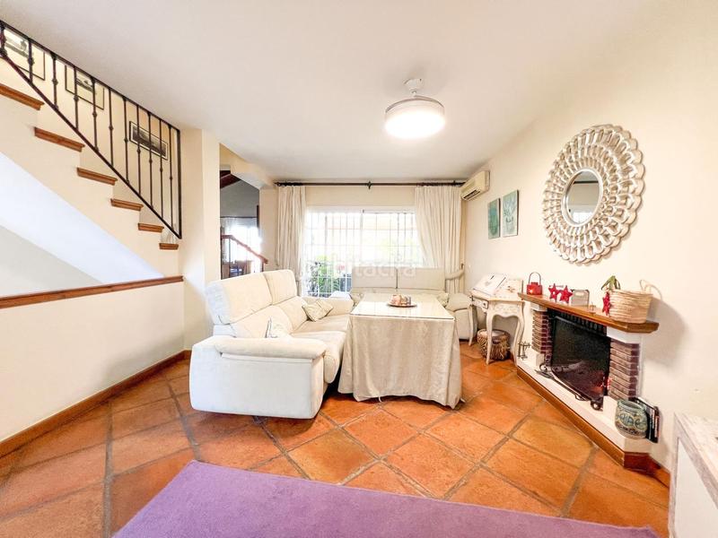Foto ba83eaf7-b131-486a-a349-238628220bda. Casa en Río Real Marbella