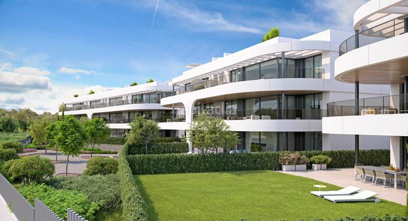 Foto 5559359a-0911-43d9-918b-a836ca462ff9. Penthouse with heating parking pool in Nueva Atalaya Estepona