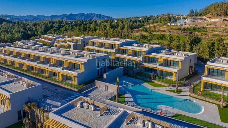 Foto f094703e-6502-4e15-9123-cbf2e19a7b7c. Casa adossada amb aparcament piscina a El Faro de Calaburra - Chaparral Mijas